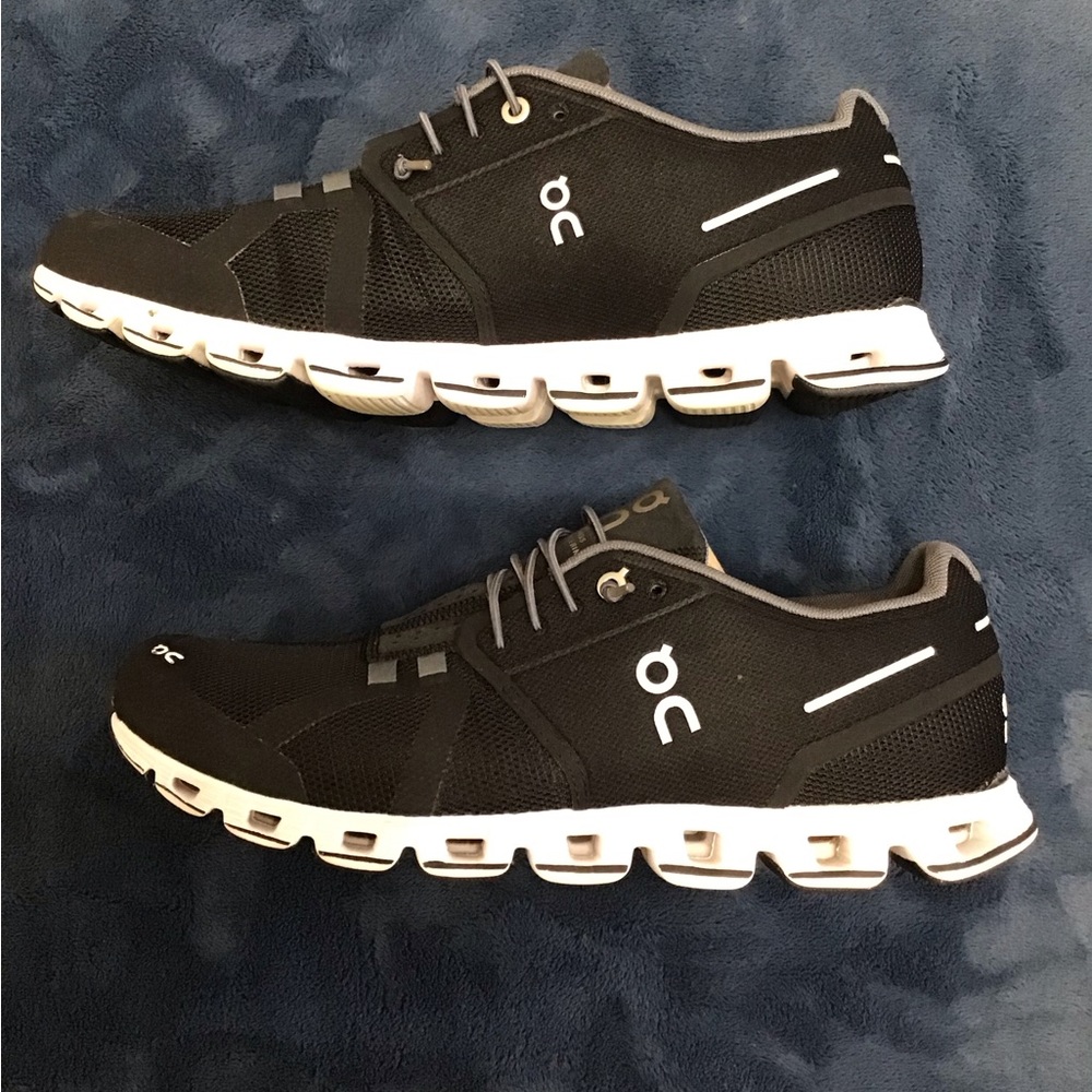 On cloud 5 running shoes